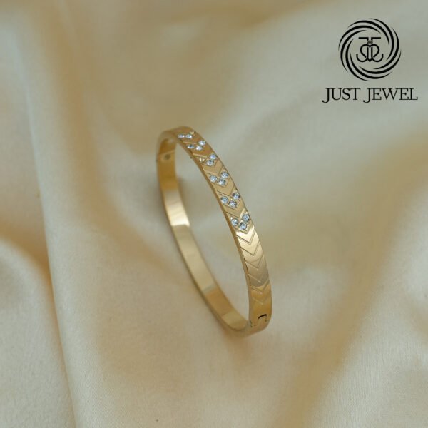 Bracelet With Arrow design By Just Jewel