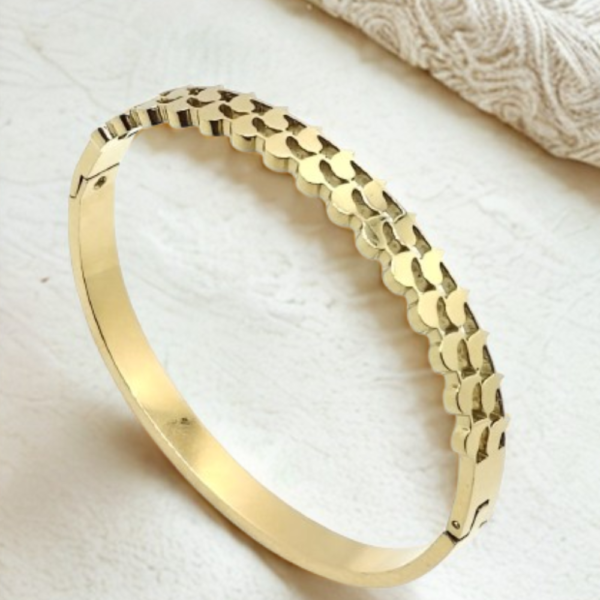 Gilded Edge Bracelet By Just Jewel - Image 3