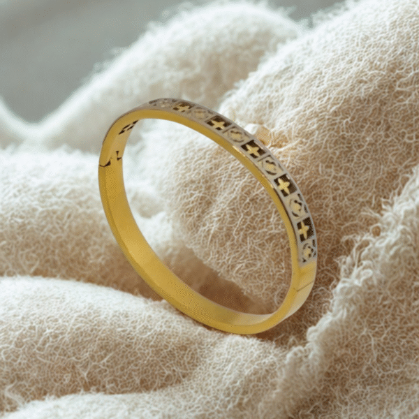 Regalia Lattice Bangle – Dual-Tone Openwork in 18K Gold & Silver Finish - Image 2