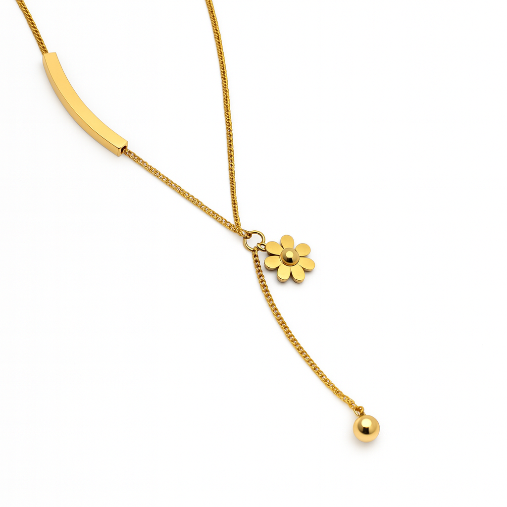 Elegant Gold-Plated Daisy Pendant Necklace