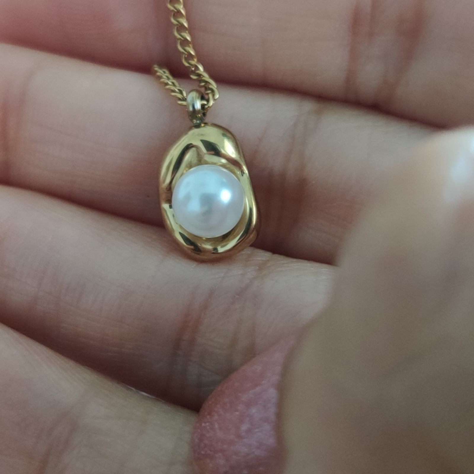 “Golden Embrace” Pearl Pendant Necklace" - Image 3