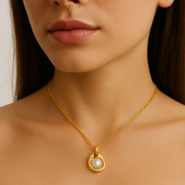 “Golden Embrace” Pearl Pendant Necklace - Image 2