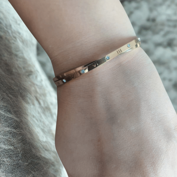 Chrona Luxe – Roman Numeral Gold Bracelet with Embedded Stones By Just Jewel - Image 2