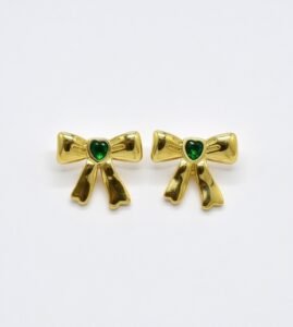 Aurum Verdé Bows – Heart-Gem Gold Studs