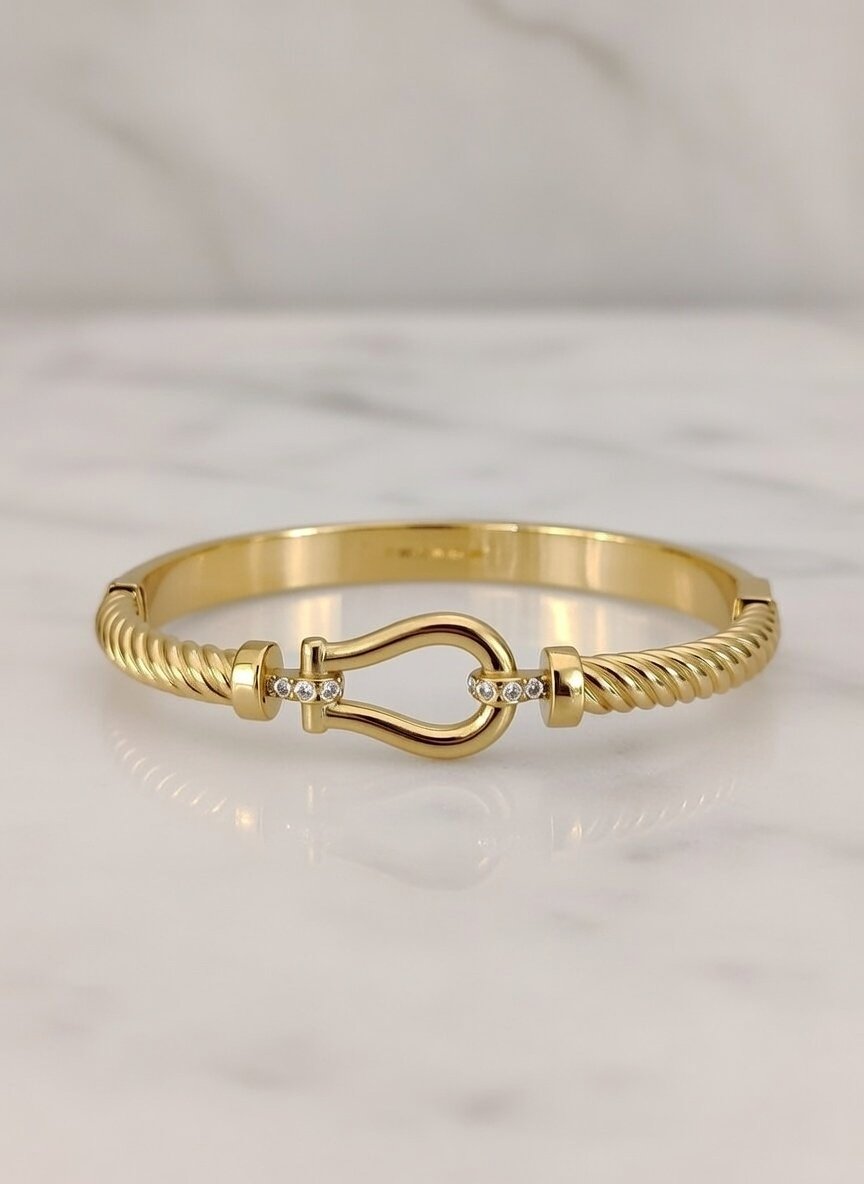 Luxury Horseshoe Buckle Bangle 18K Gold Plated