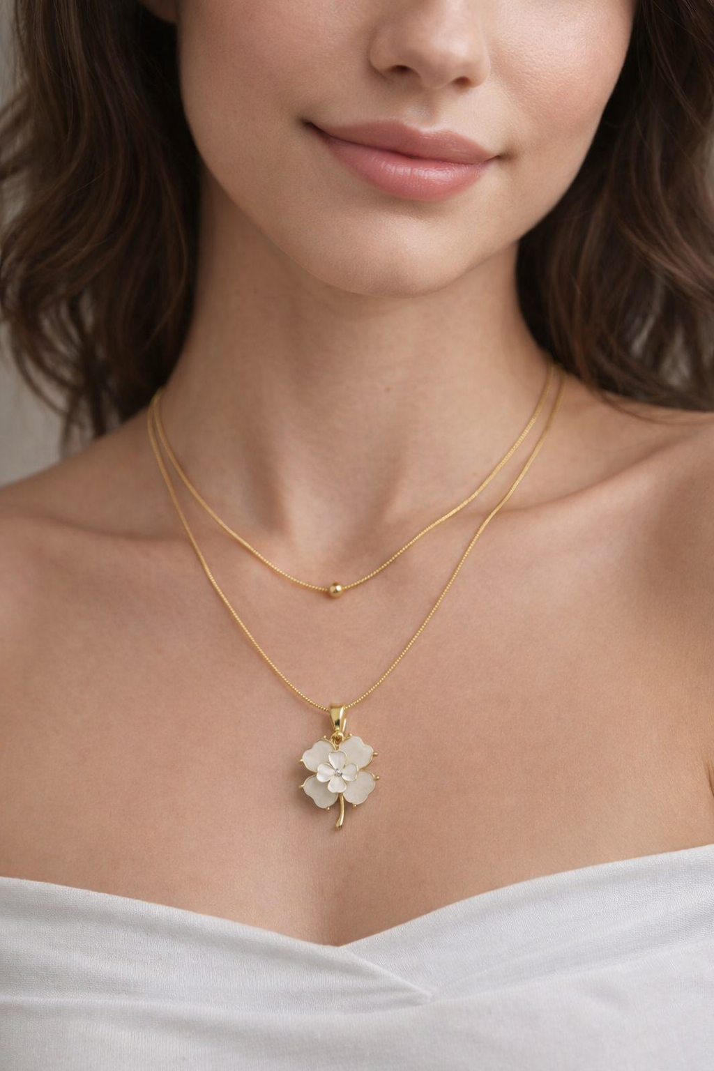 Elegant 18K Gold Plated Four-Leaf Clover Layered Necklace – 316L Stainless Steel, Double Layer Waterproof & Anti-Tarnish Chain