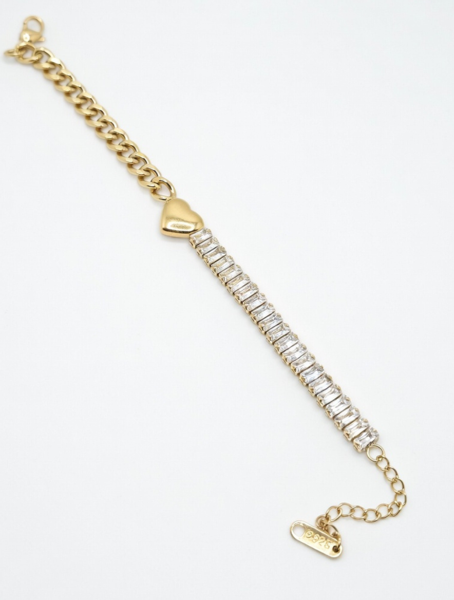 18K-gold-plated-heart-charm-baguette-diamond-tennis-bracelet-anti-tarnish-just-jewel