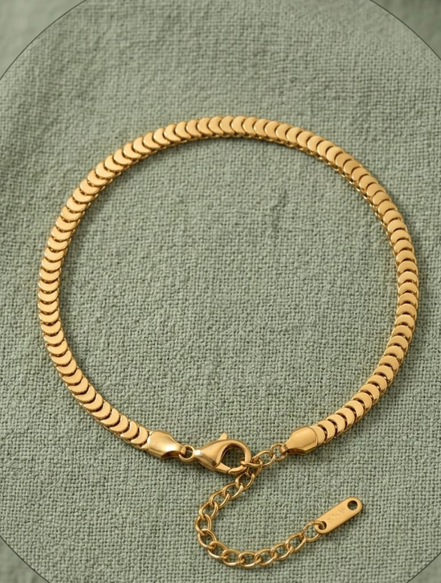 18K gold plated crescent moon link anti tarnish textured bracelet for women - JustJewel Premium Collection